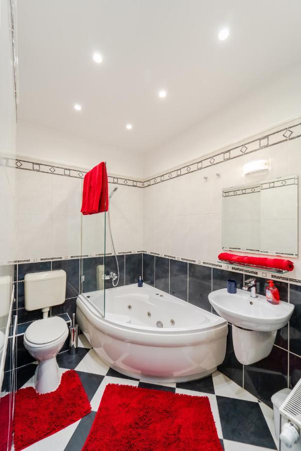 Andrassy Avenue Exclusive Apartamento Budapeste Exterior foto